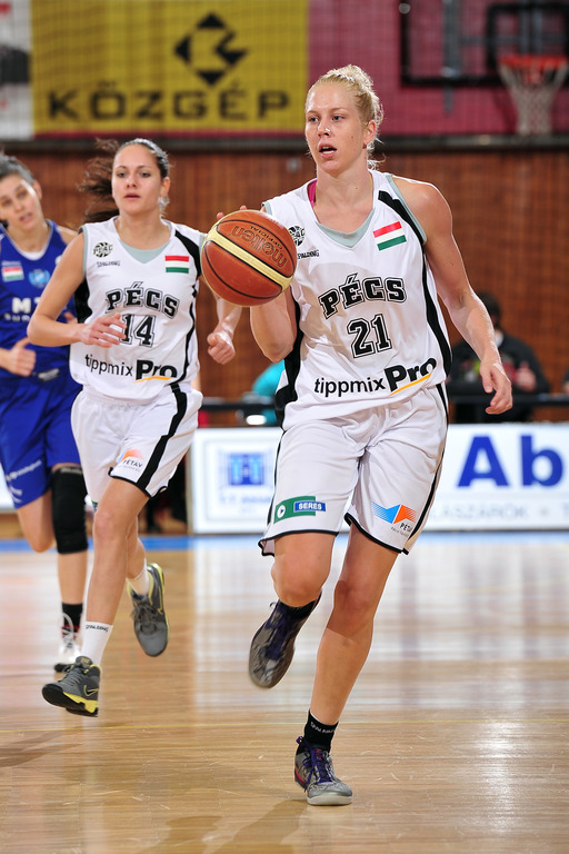 PEAC-PÉCS - MTK 105-76