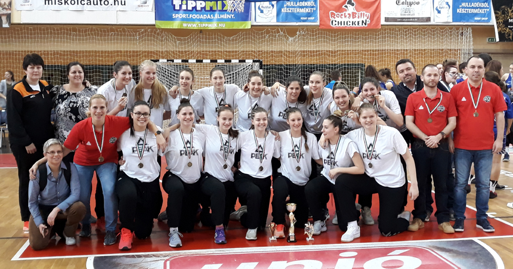 A pécsi junior-bronz a legjobb vidéki csapat elismerése